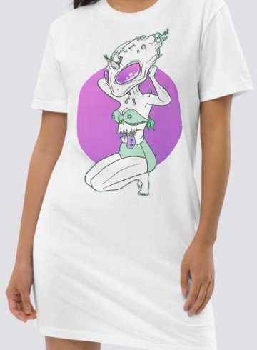 lady wearing alien print t-shirt dress